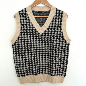 Houndstooth sweater vest | perfectly preppy | SHEIN